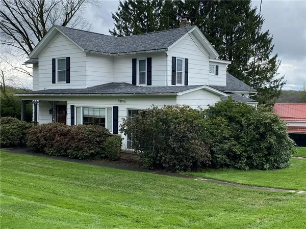 $450,000 | 147 Warren Road, Franklin, PA 16323