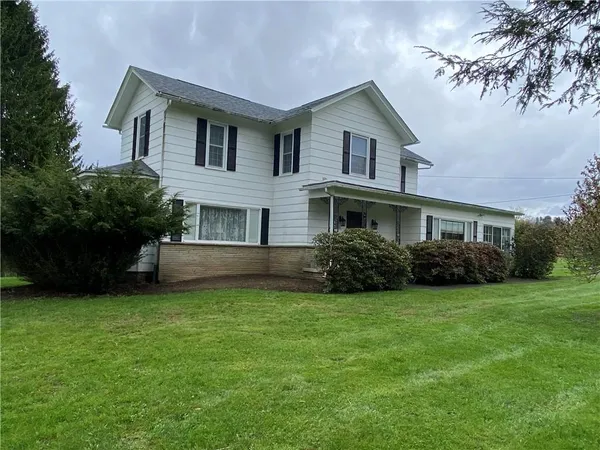 $450,000 | 147 Warren Road, Franklin, PA 16323