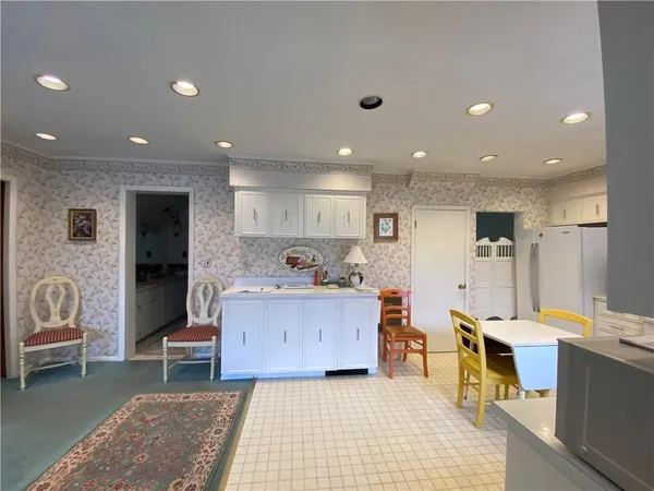$450,000 | 147 Warren Road, Franklin, PA 16323