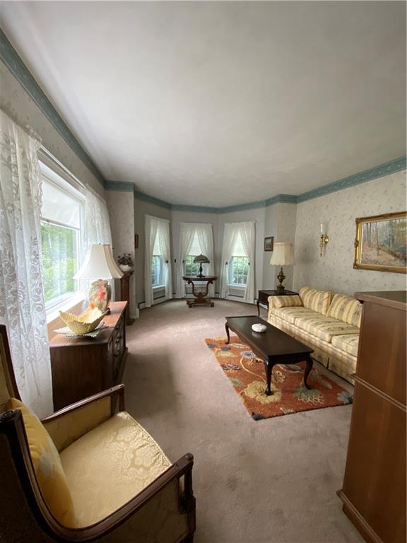 147 Warren Road Franklin, PA 16323 - Photo 22 of 40 a living room with furniture