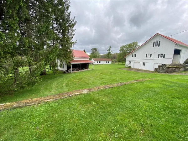 $450,000 | 147 Warren Road, Franklin, PA 16323