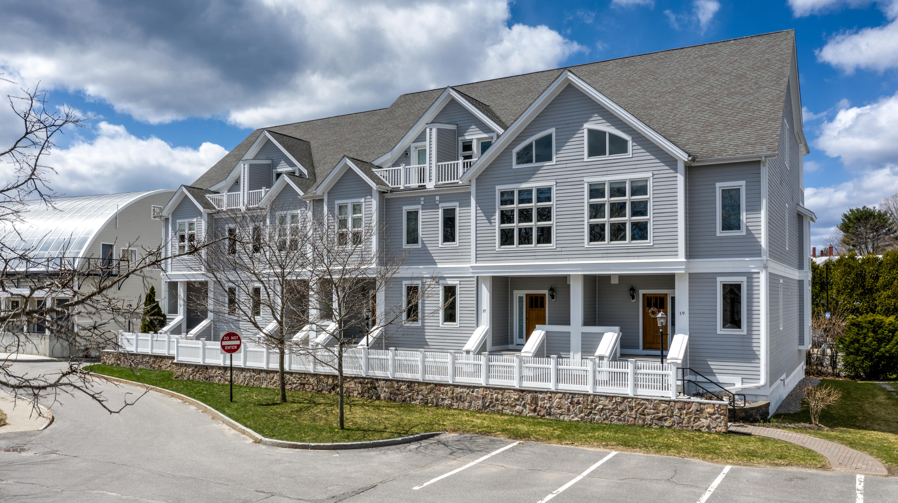 17 Abbey Road, Unit 17 Brunswick, ME 04011 - Photo 1 of 42 17AbbeyRoad-45