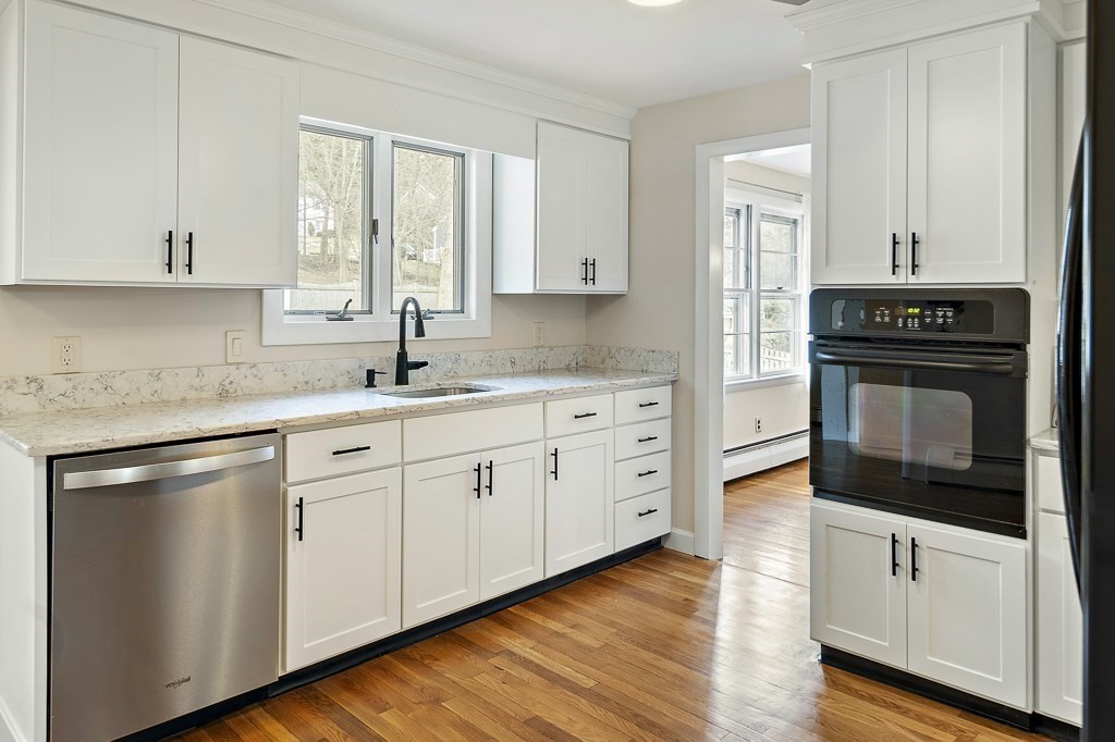 22 Albamont Road Winchester, MA 01890 - Photo 12 of 37 Gallery Image 12