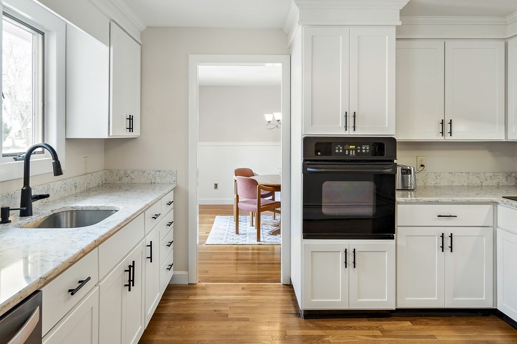 22 Albamont Road Winchester, MA 01890 - Photo 14 of 37 Gallery Image 14