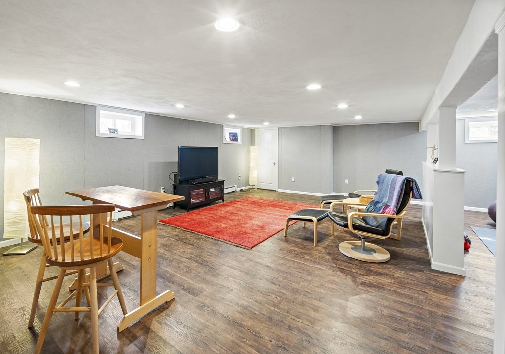 22 Albamont Road Winchester, MA 01890 - Photo 17 of 37 Gallery Image 17