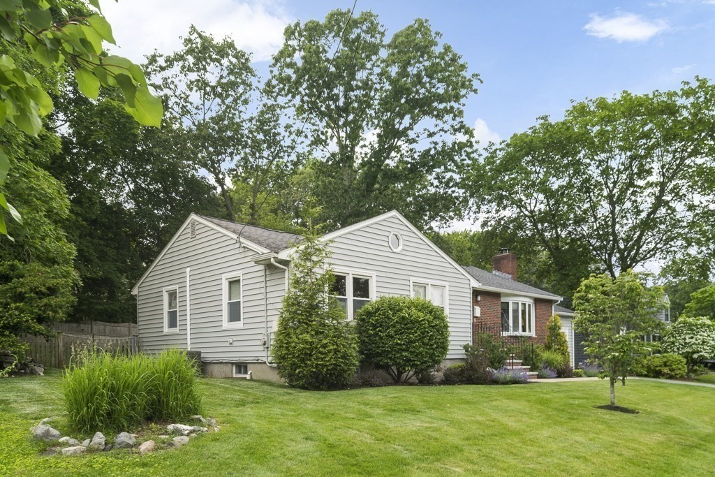 22 Albamont Road Winchester, MA 01890 - Photo 30 of 37 Gallery Image 30