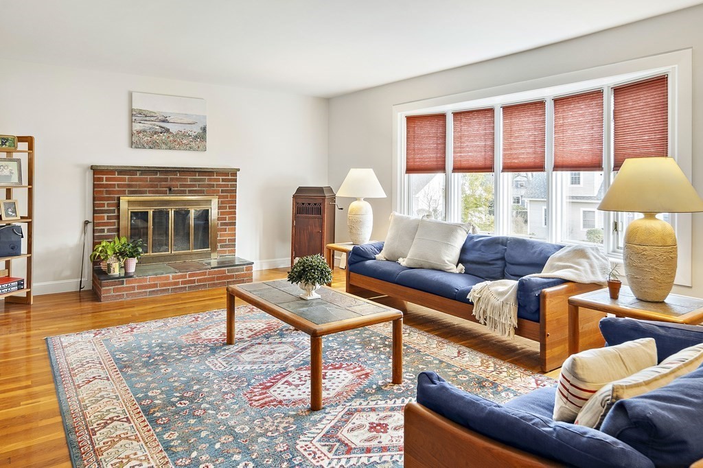 22 Albamont Road Winchester, MA 01890 - Photo 5 of 37 Gallery Image 5