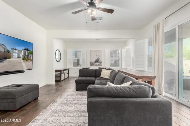 $3,200 | 11491 North Luckenbach Street, Surprise, AZ 85388