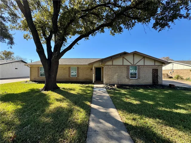 $292,879 | 209 Travis Lane, Hewitt, TX 76643