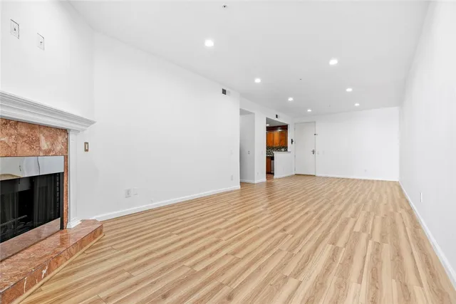 $515,000 | 16940 Chatsworth Street, Unit 208, Granada Hills, CA 91344