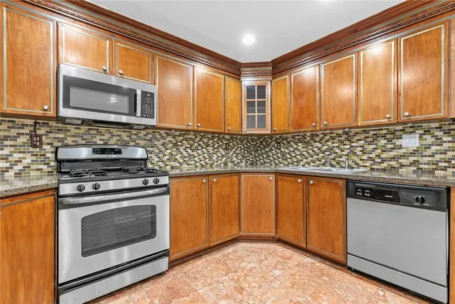 $515,000 | 16940 Chatsworth Street, Unit 208, Granada Hills, CA 91344