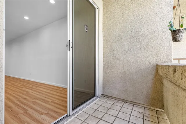 $515,000 | 16940 Chatsworth Street, Unit 208, Granada Hills, CA 91344