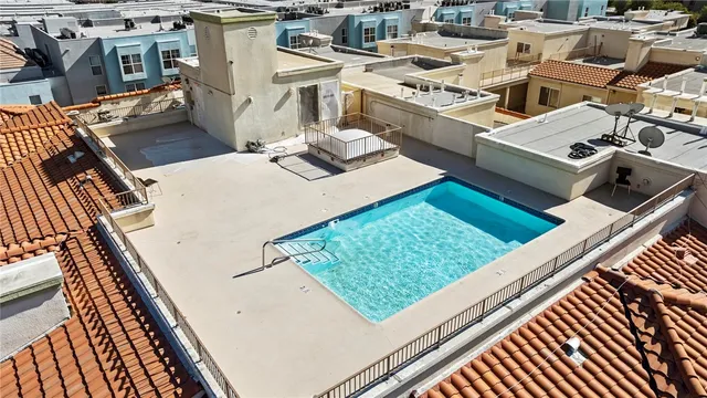 $515,000 | 16940 Chatsworth Street, Unit 208, Granada Hills, CA 91344