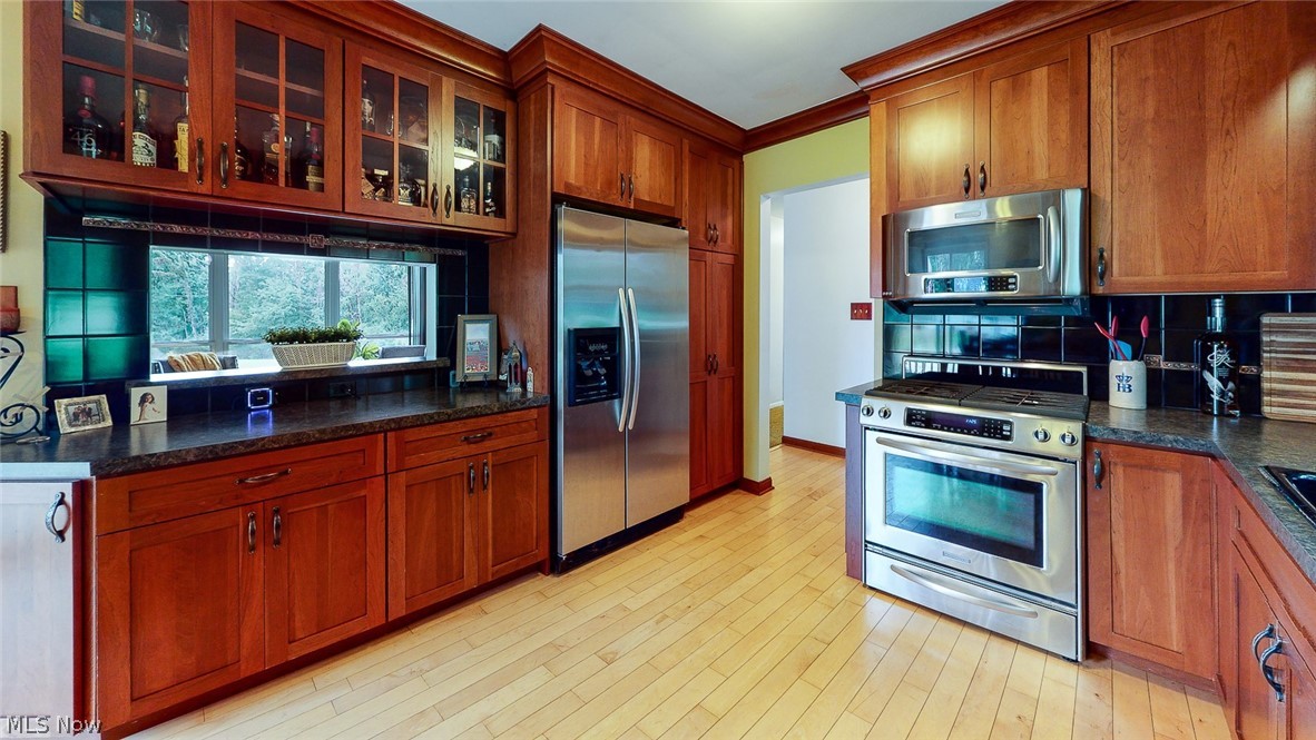 4110 Ridgewood Road Akron, OH 44321 - Photo 7 of 35