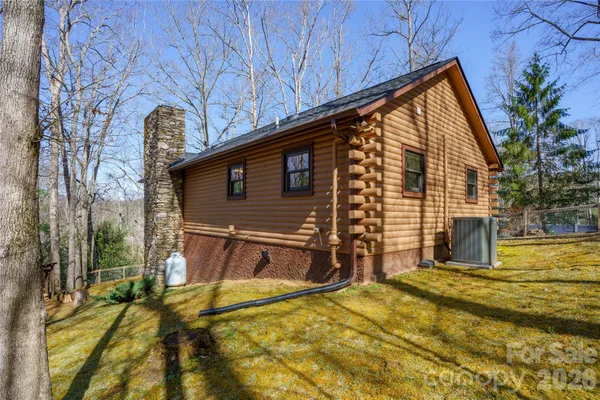 $550,000 | 37 Cherokee Trail, Fletcher, NC 28732