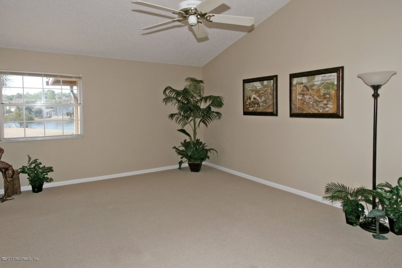302 Tournament Road, Unit 302 Ponte Vedra Beach, FL 32082 - Photo 20 of 20 Living Room