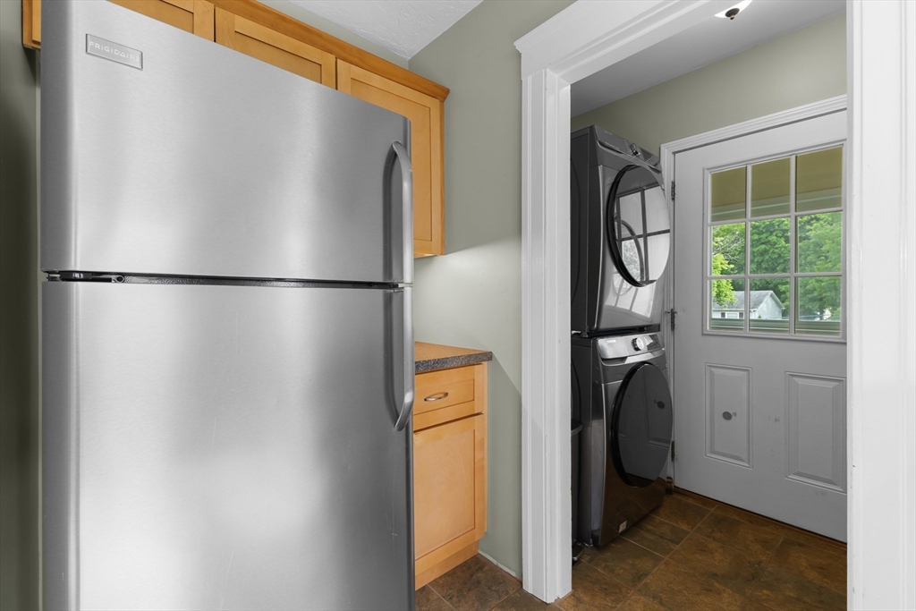 2 Davidson Road Worcester, MA 01605 - Photo 7 of 42