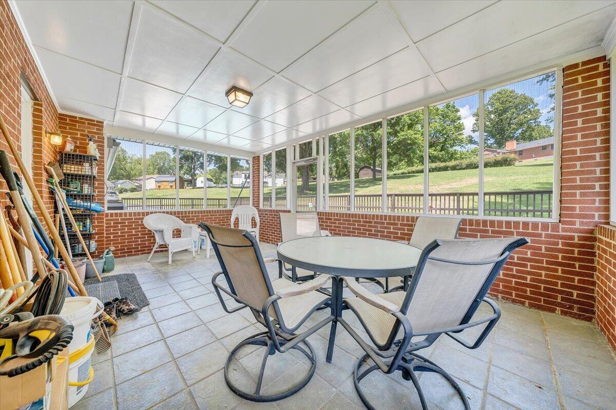 6737 Stonington Road Roanoke, VA 24019 - Photo 27 of 45 28-MIB03297