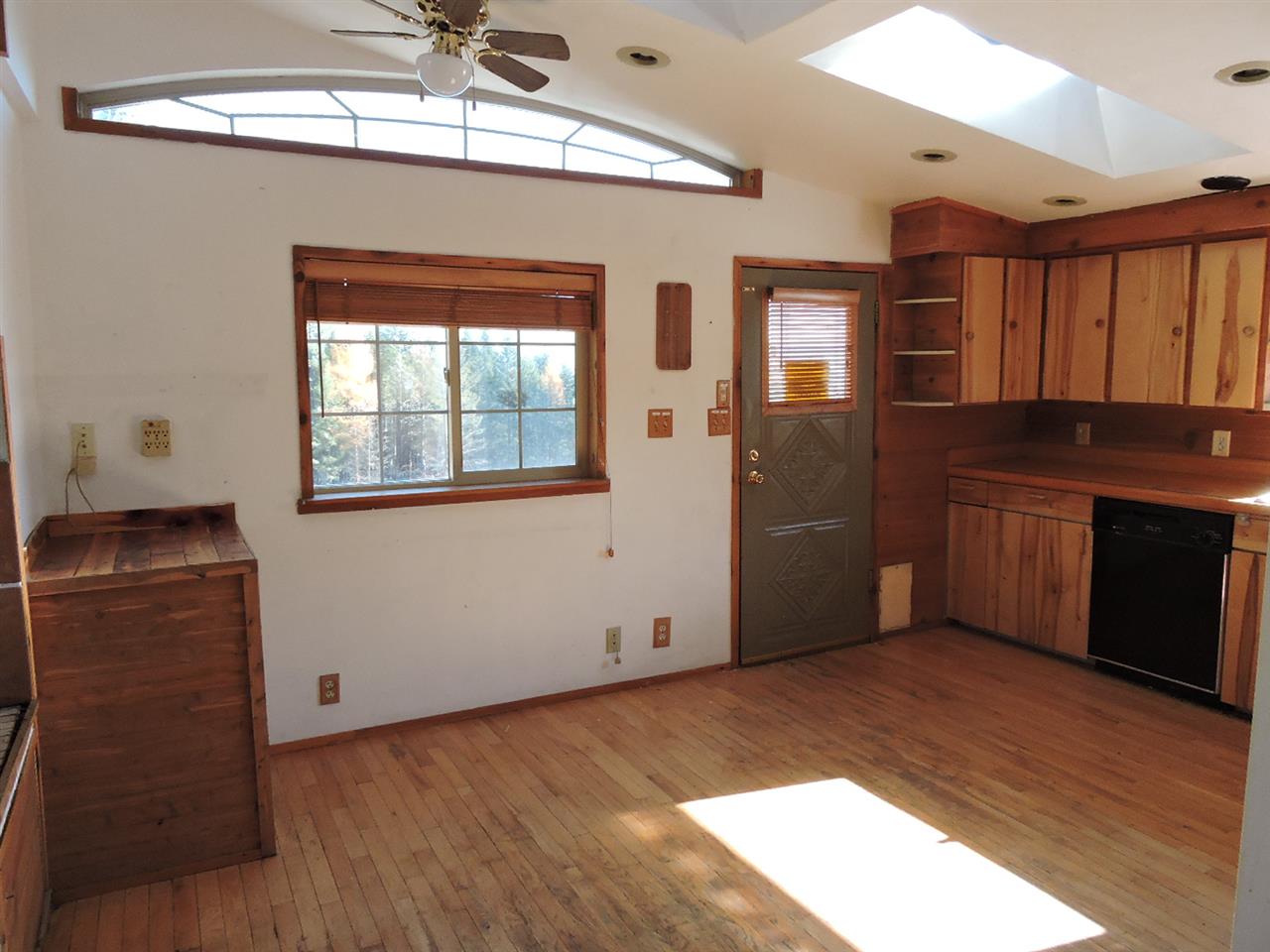 48 Jacknife Cutoff Road Kettle Falls, WA 99141 - Photo 7 of 20 Gallery Image 7