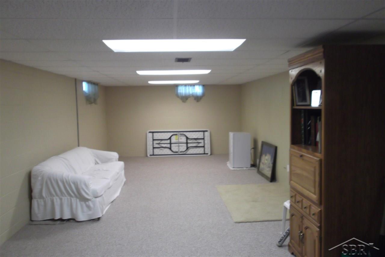 1883 Hemmeter Road Saginaw, MI 48638 - Photo 14 of 20 31351328-13.JPG