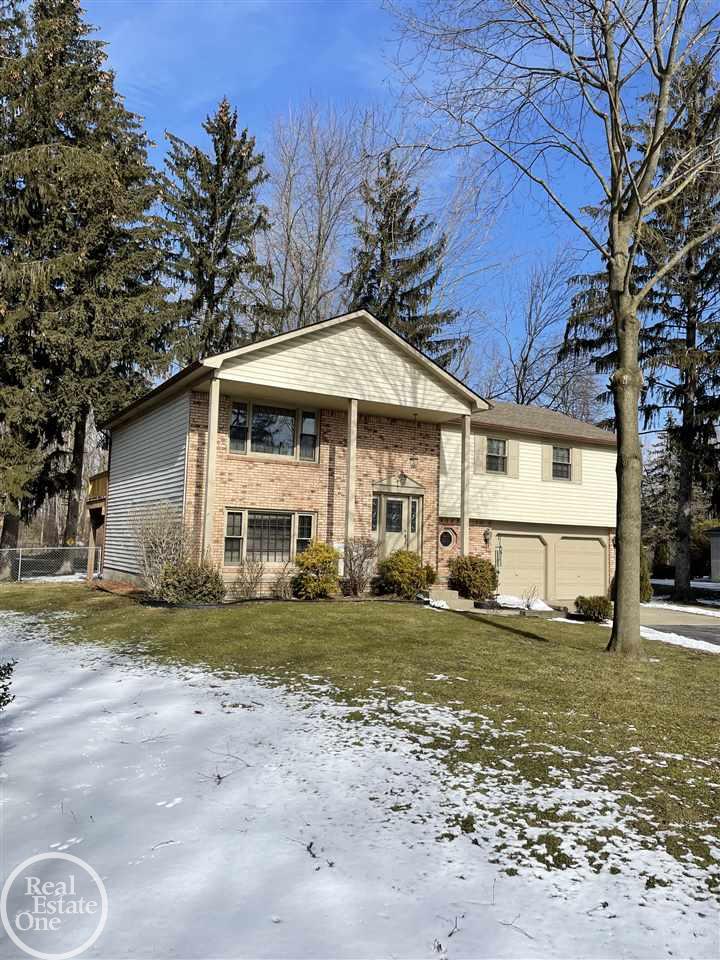 47467 Sugarbush Road Chesterfield, MI 48047 - Photo 3 of 24
