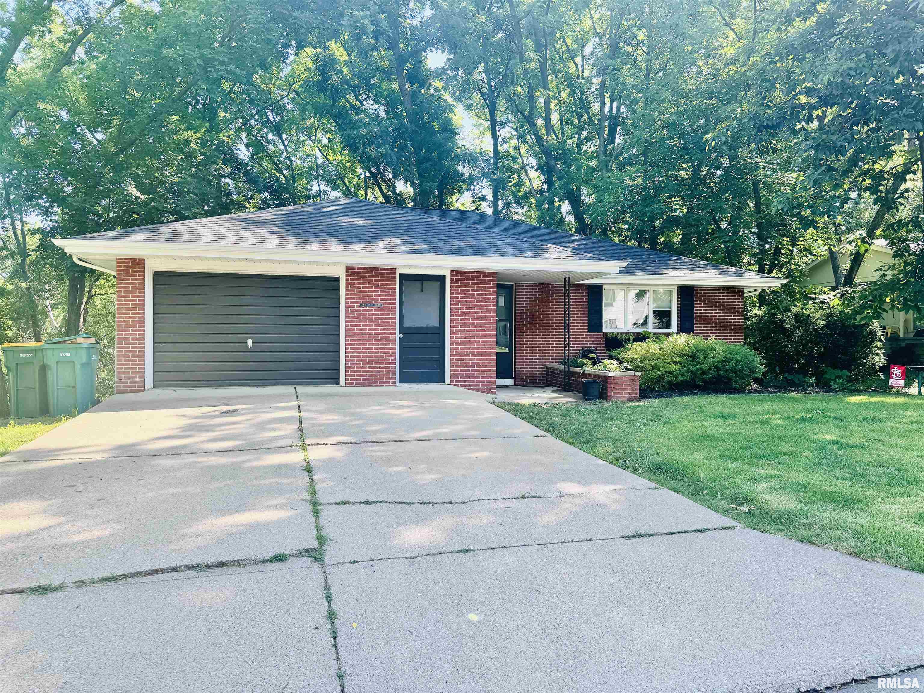 287 Jana Road Macomb, IL 61455 - Photo 1 of 33 Gallery Image 1