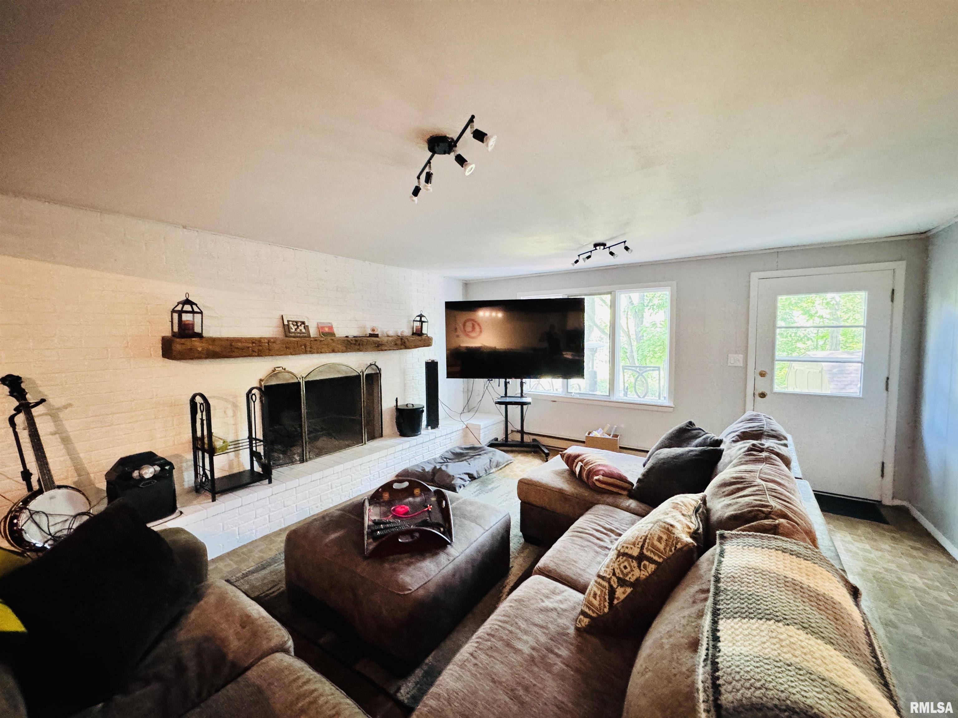 287 Jana Road Macomb, IL 61455 - Photo 23 of 33 Gallery Image 23