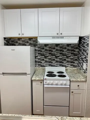 $2,100 | 143 Piccadilly Place, Unit D, San Bruno, CA 94066