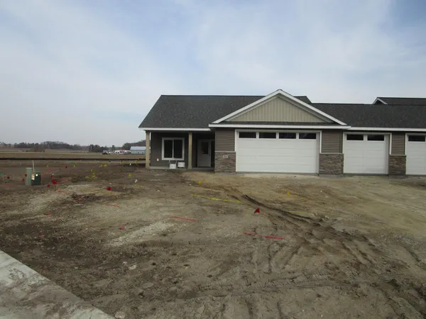 $450,000 | 803 3rd Avenue Northwest, Pine Island, MN 55963