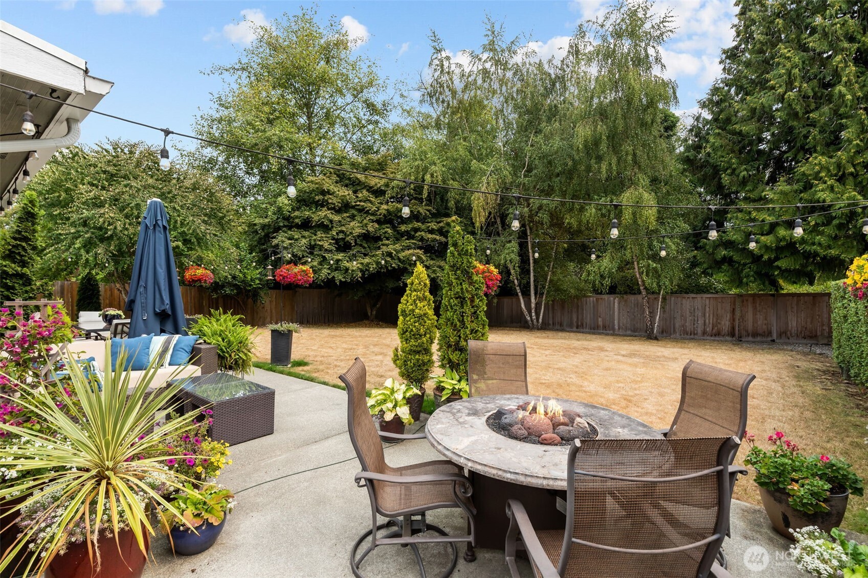 11462 35th Avenue Southwest Seattle, WA 98146 - Photo 21 of 26 a view of a patio with furniture