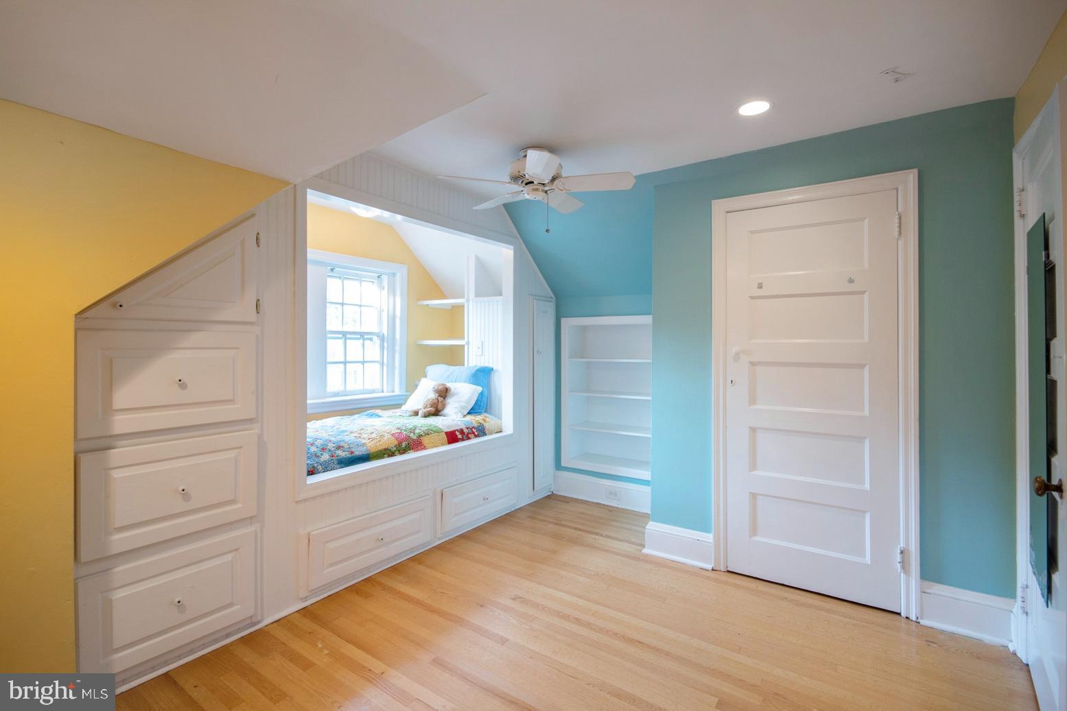 543 Manor Road Wynnewood, PA 19096 - Photo 35 of 43