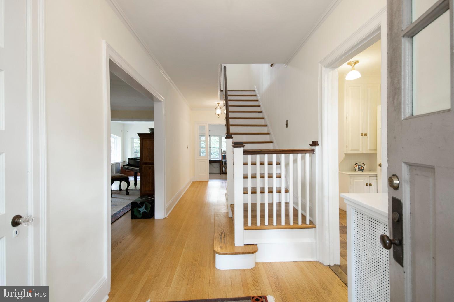 543 Manor Road Wynnewood, PA 19096 - Photo 6 of 43