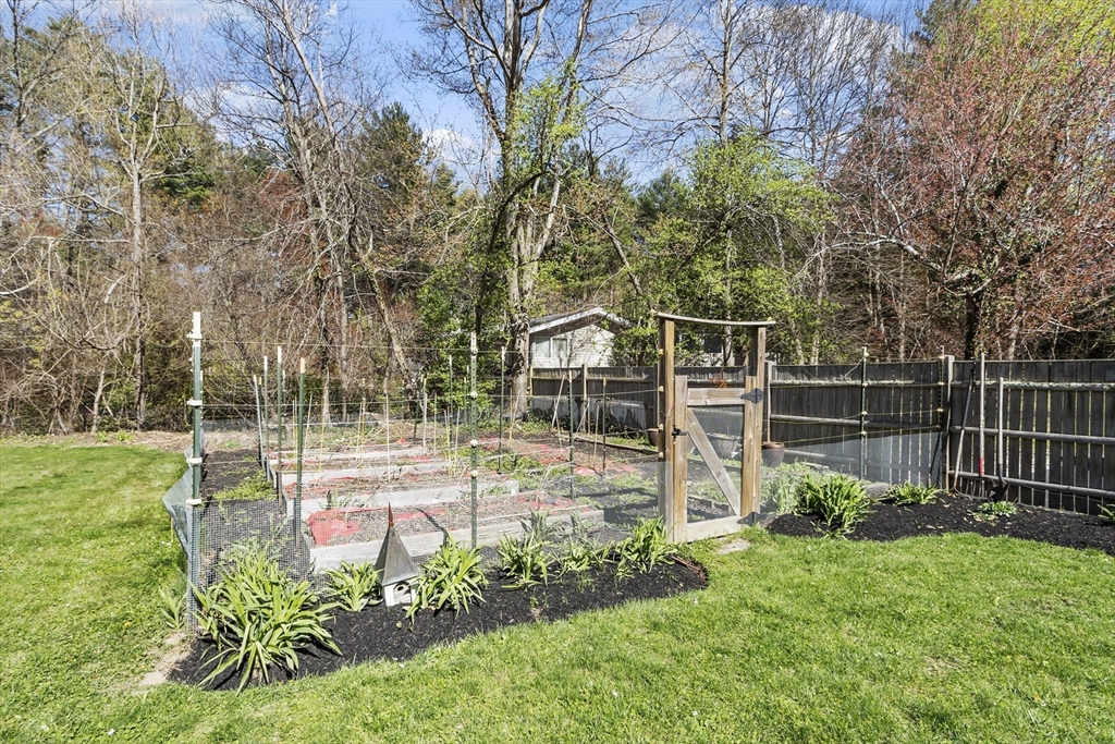 343 Holden Wood Road Concord, MA 01742 - Photo 38 of 41