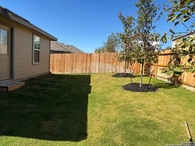 $2,095 | 5119 Blind Shot, San Antonio, TX 78261