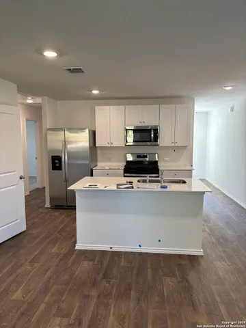 $2,095 | 5119 Blind Shot, San Antonio, TX 78261