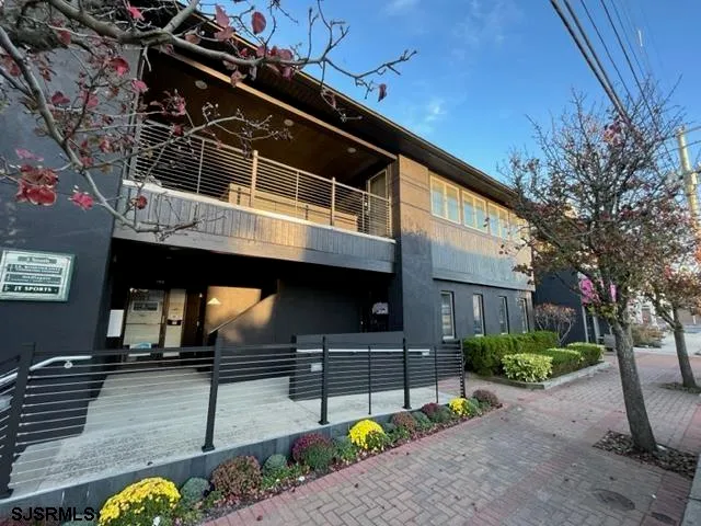 $1,500 | 3 South Granville Avenue, Unit 202, Margate City, NJ 08402