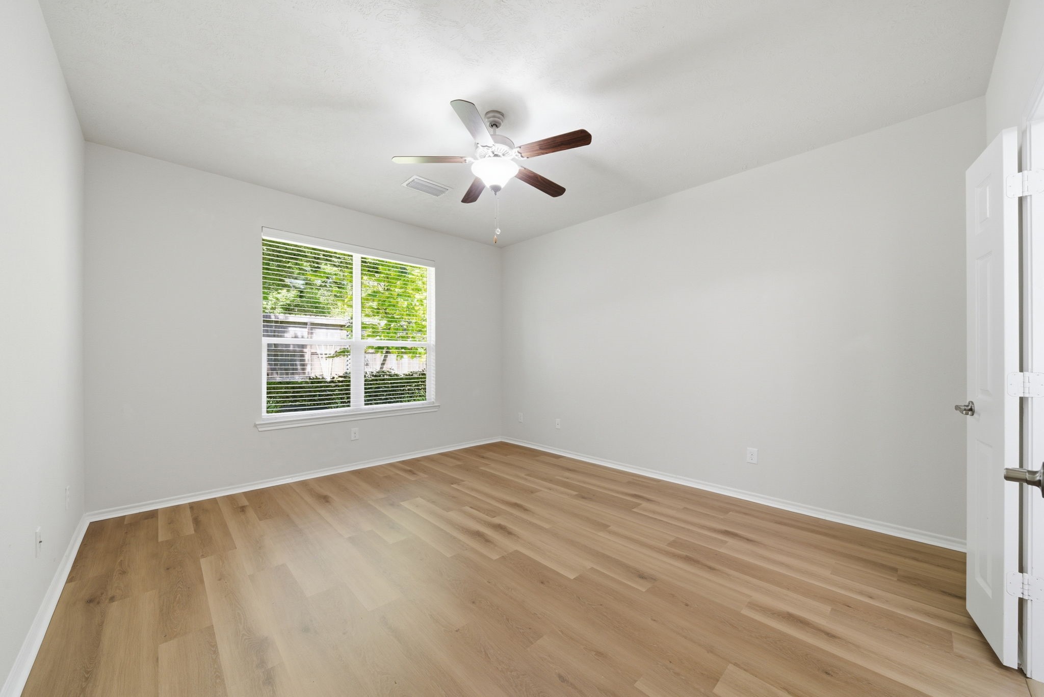 123 North Hawkhurst Circle Magnolia, TX 77354 - Photo 15 of 40