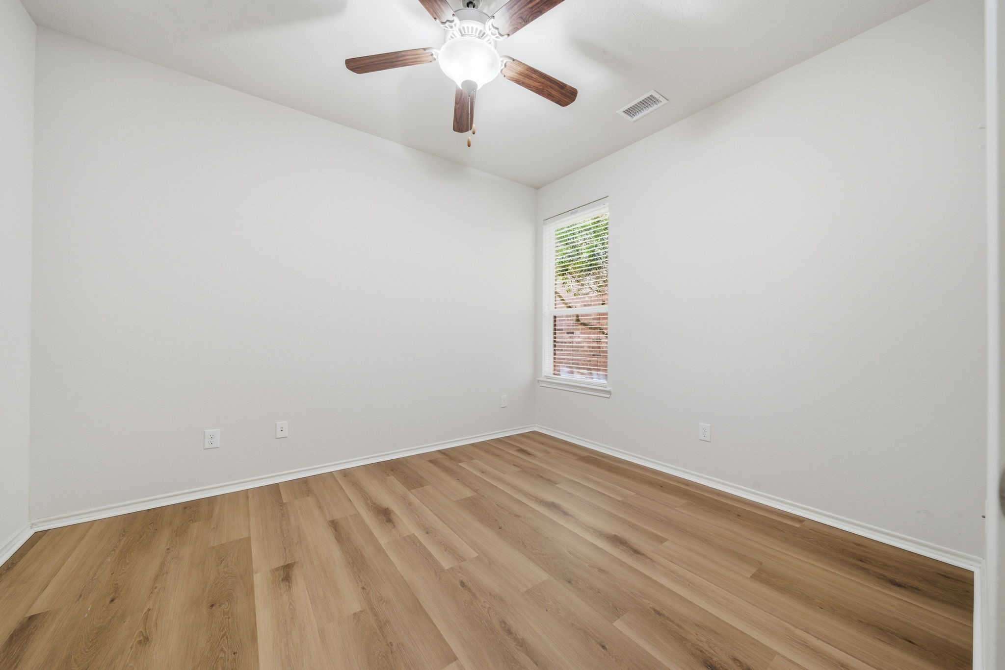 123 North Hawkhurst Circle Magnolia, TX 77354 - Photo 21 of 40