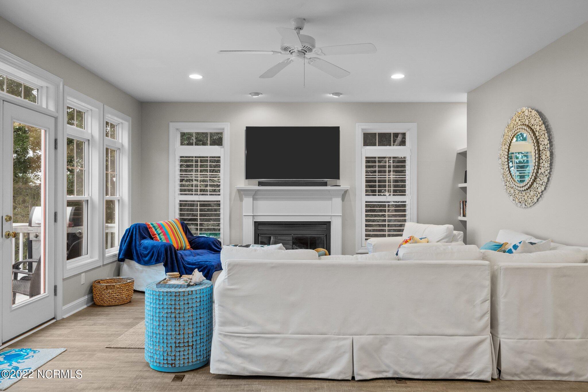 9920 Bluff Road Emerald Isle, NC 28594 - Photo 12 of 57 49-web-or-mls-_S3A2799