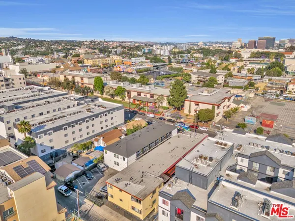 $4,350,000 | 161 South Burlington Avenue, Los Angeles, CA 90057