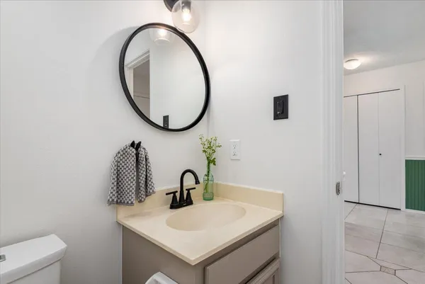 $434,999 | 95 Yewleaf Drive, The Woodlands, TX 77381
