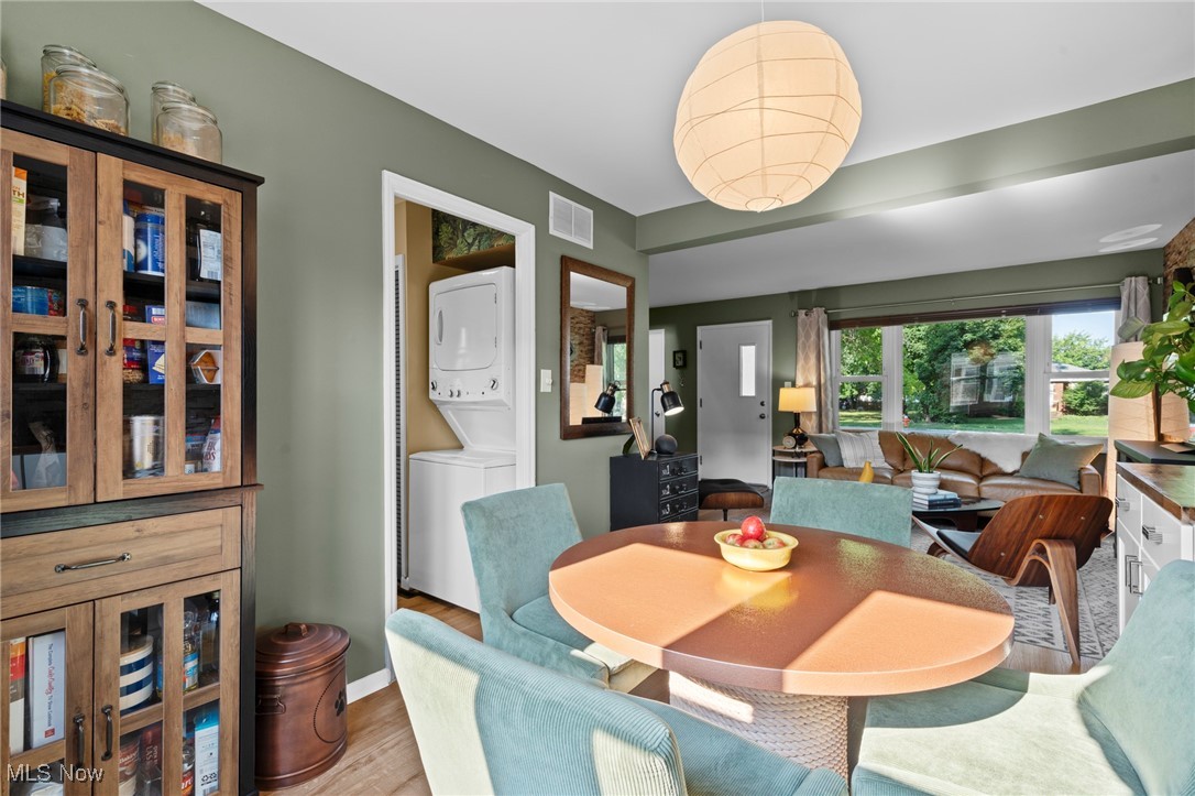 6363 Olde York Road Cleveland, OH 44130 - Photo 9 of 28