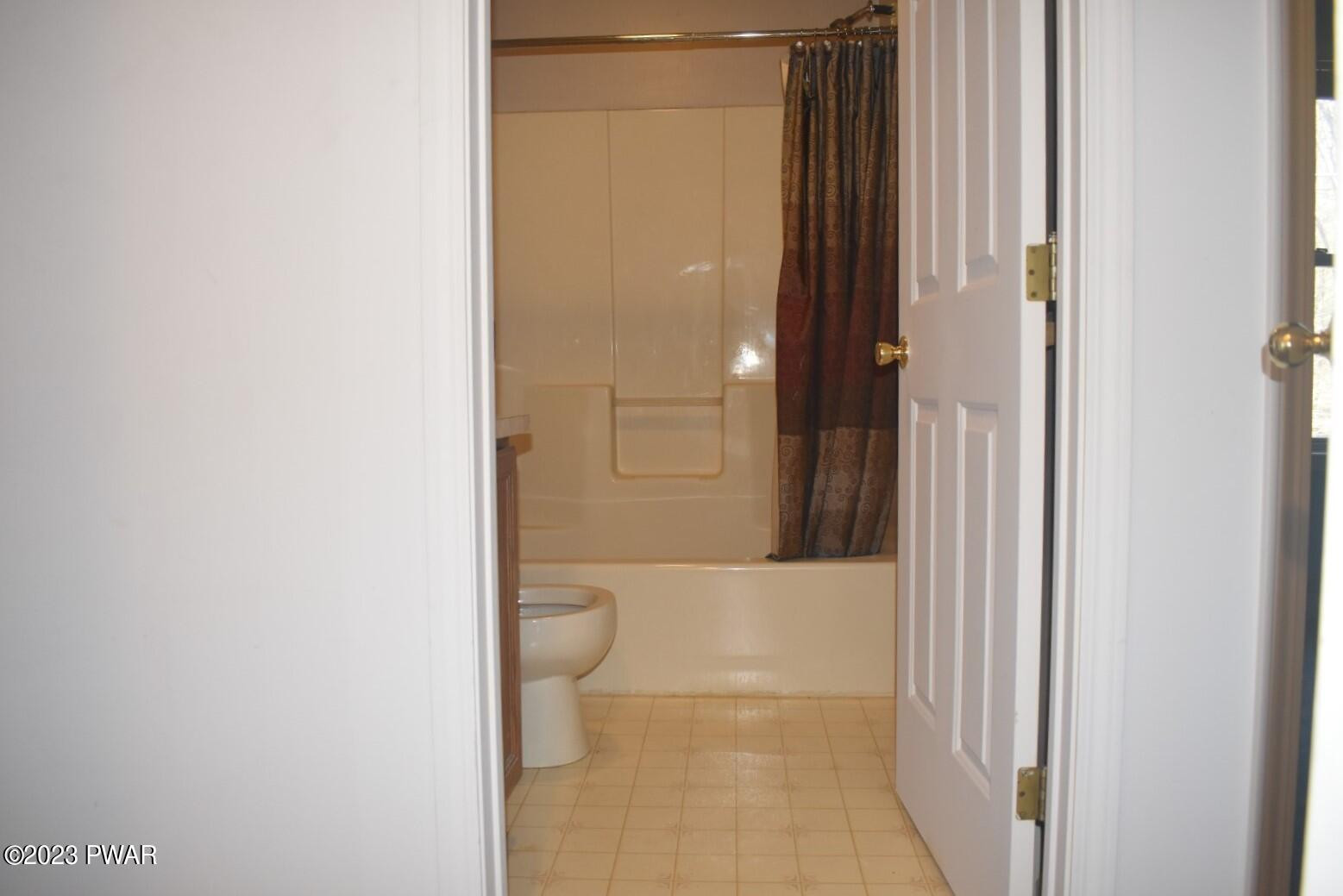 101 Onandaga Road Shohola, PA 18458 - Photo 14 of 22