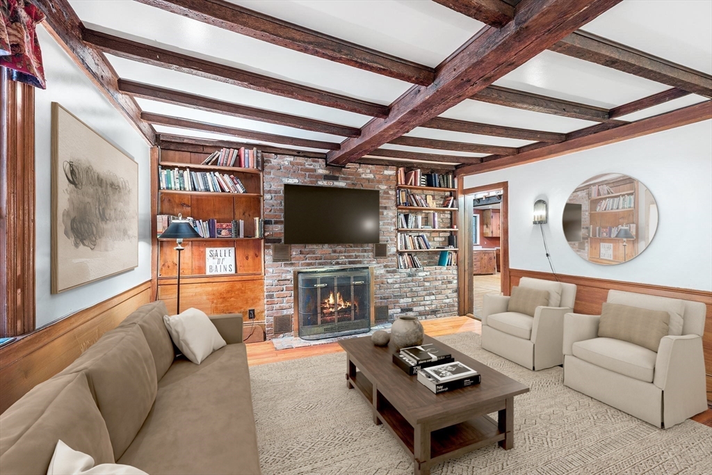 7 Sullivan Street North Andover, MA 01845 - Photo 1 of 41