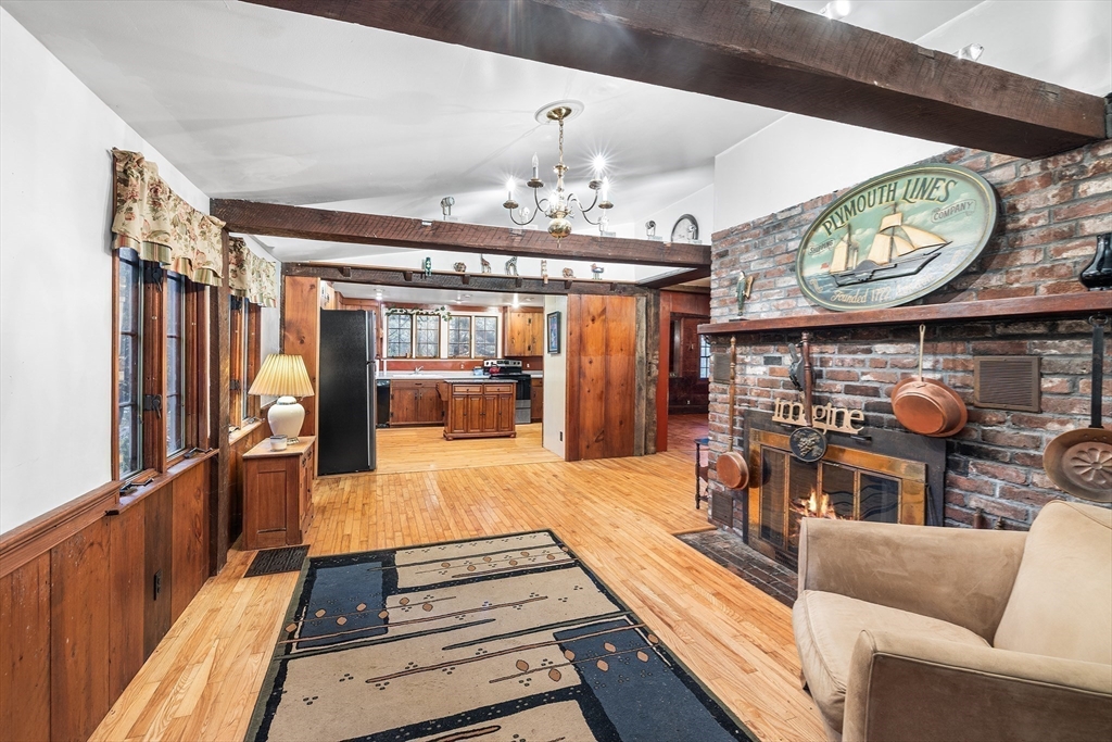 7 Sullivan Street North Andover, MA 01845 - Photo 4 of 41