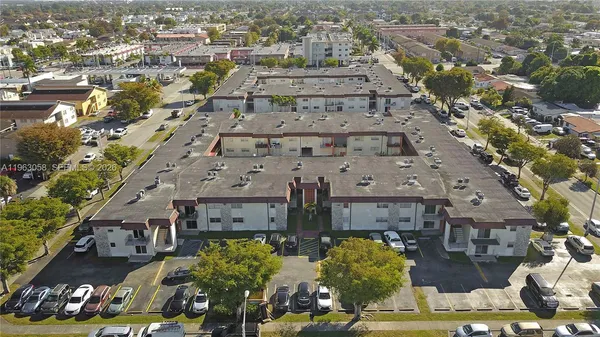 $239,900 | 1275 West 35th Street, Unit 45B, Hialeah, FL 33012