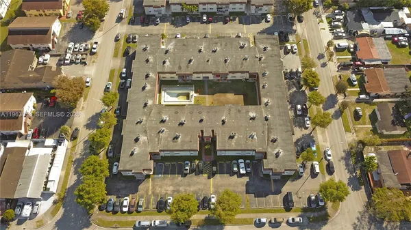 $239,900 | 1275 West 35th Street, Unit 45B, Hialeah, FL 33012