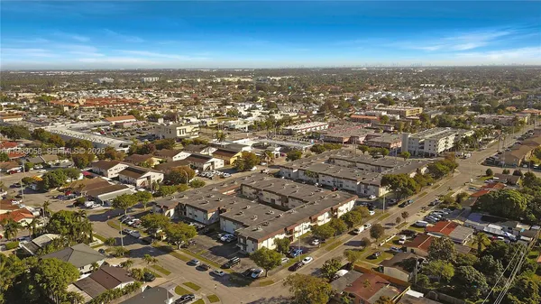 $239,900 | 1275 West 35th Street, Unit 45B, Hialeah, FL 33012