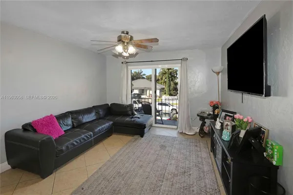 $239,900 | 1275 West 35th Street, Unit 45B, Hialeah, FL 33012