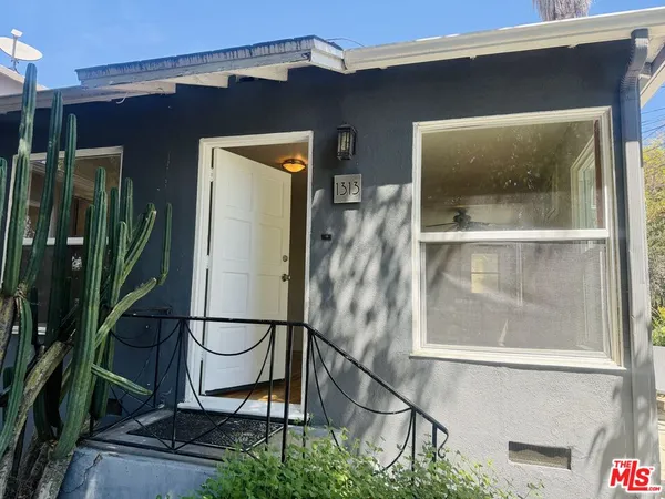 $3,295 | 1313 Douglas Street, Los Angeles, CA 90026